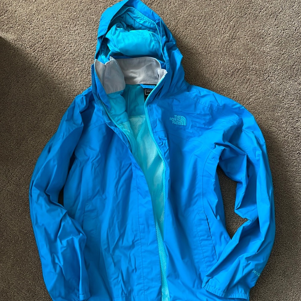 Girls The North Face rain jacket. Like new.